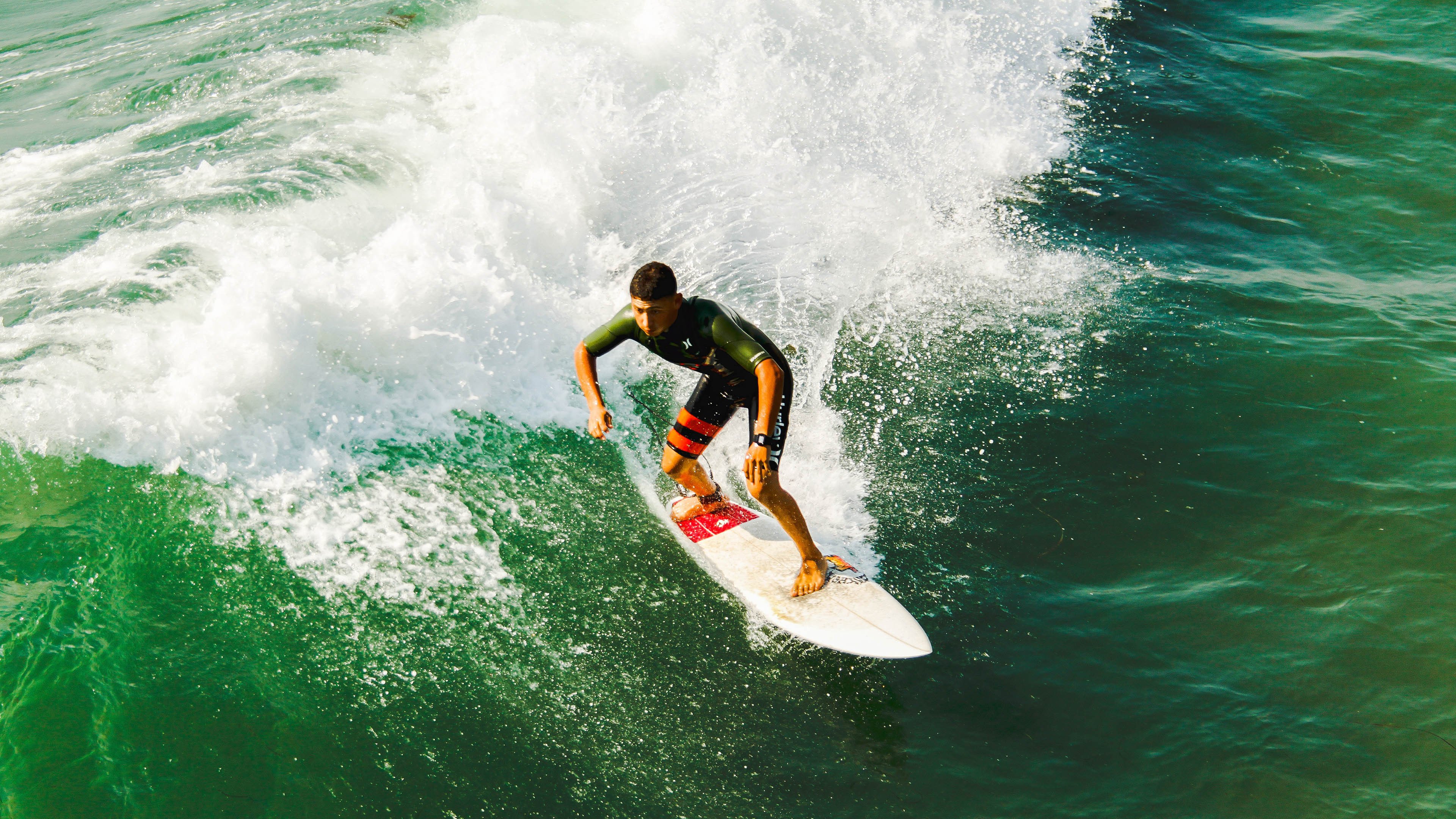 乐鱼（LEYU）体育-“青少年足球培训计划全面升级，注重技能与战术结合”，青少年足球培训营